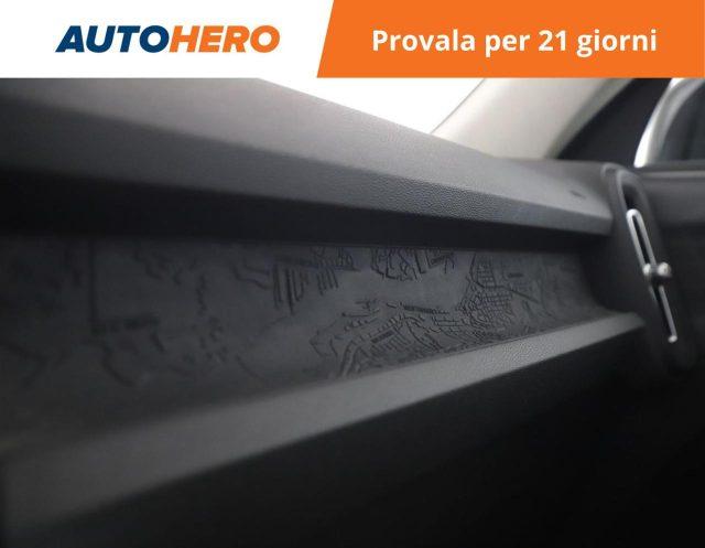 VOLVO XC40 D3 Momentum Core