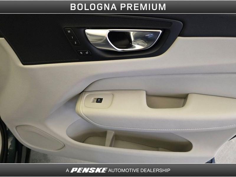 Volvo XC60 XC60 B4 (d) AWD automatico Plus Bright