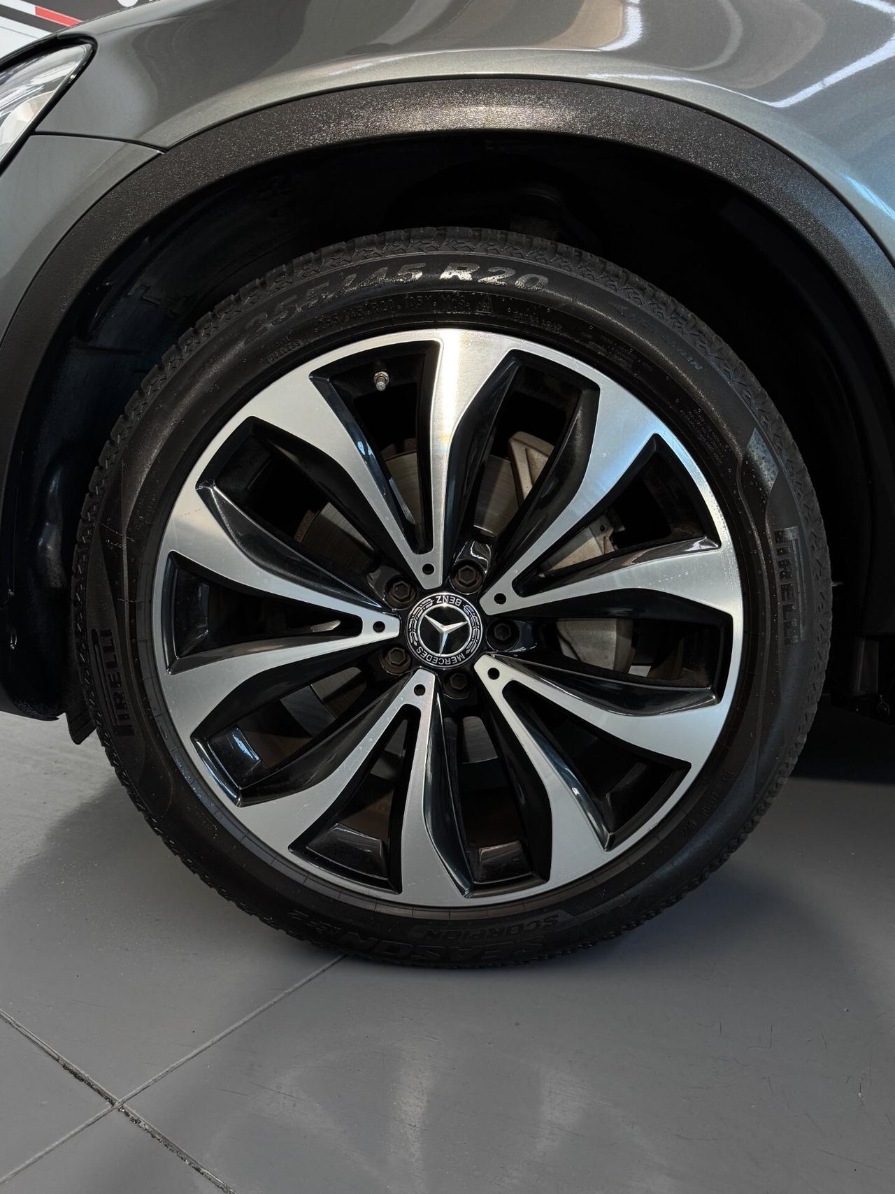 Mercedes-Benz GLC 220 Coupè Sport 4Matic auto Telecamere a 360° Navi