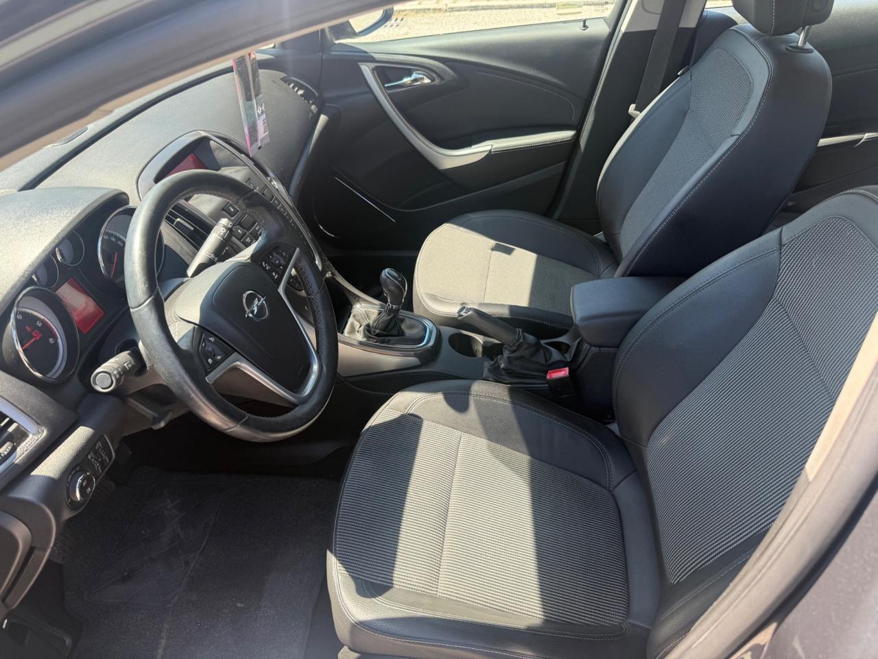 Opel Astra 1.7 CDTI 110CV Sports Tourer Cosmo NEO PATENTATI