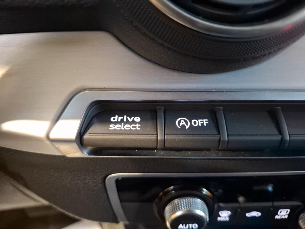 Audi Q2 30 TDI S tronic Business 116CV TAGLIANDI AUDI