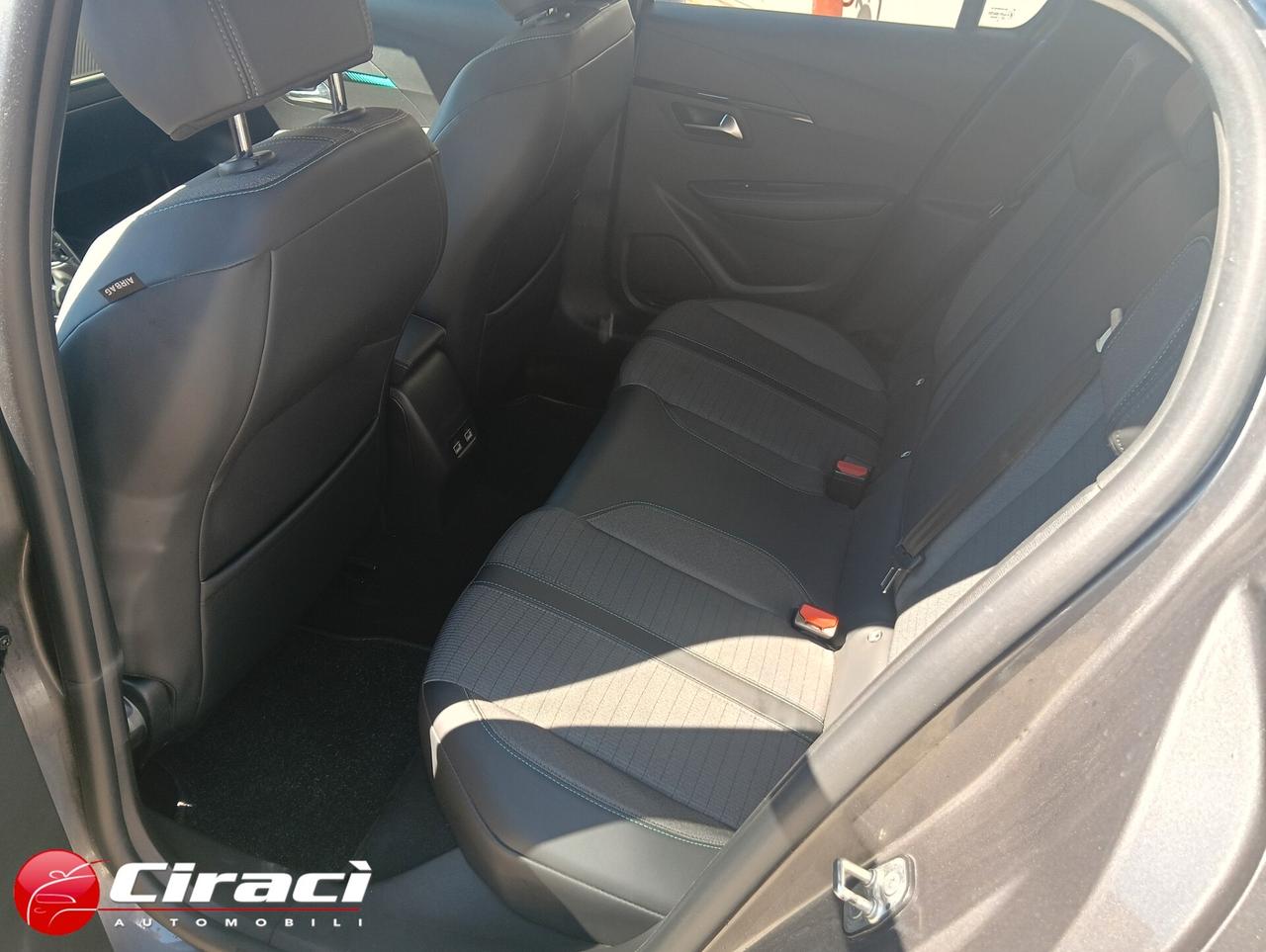 Peugeot 208 PureTech 100 5 porte Allure