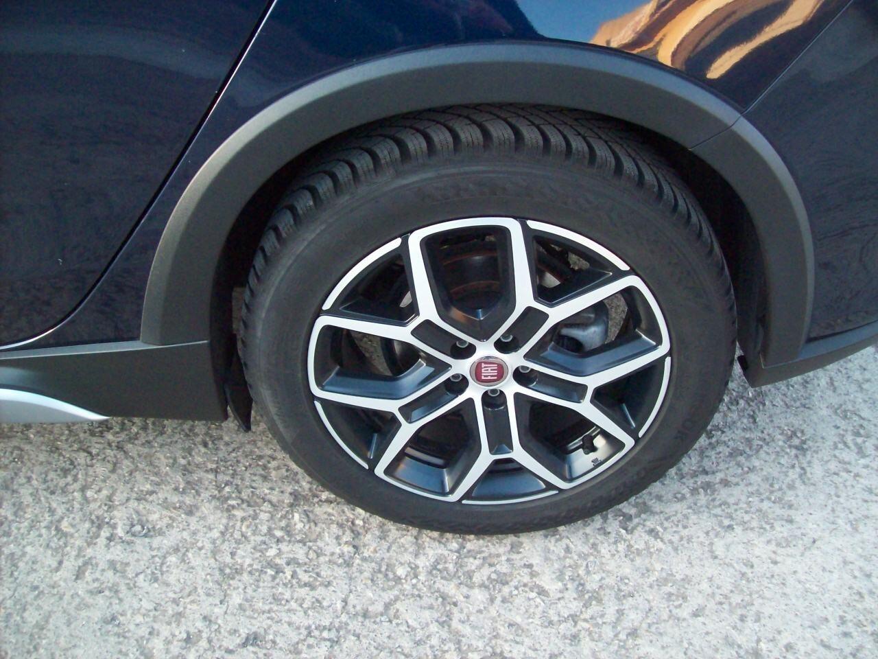 FIAT TIPO 1.6 MTJ CV.130 CROSS 5P S&S "2022"
