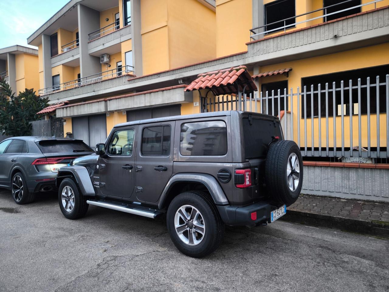 Jeep Wrangler Unlimited 2.2 Mjt II Sahara iper full