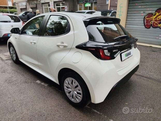 Toyota Yaris 1.5 Hybrid 5 porte Business