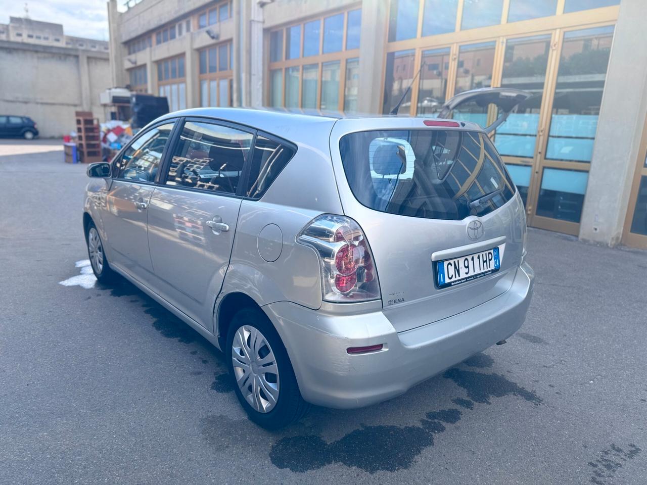 Toyota Corolla Verso 1.8 16V