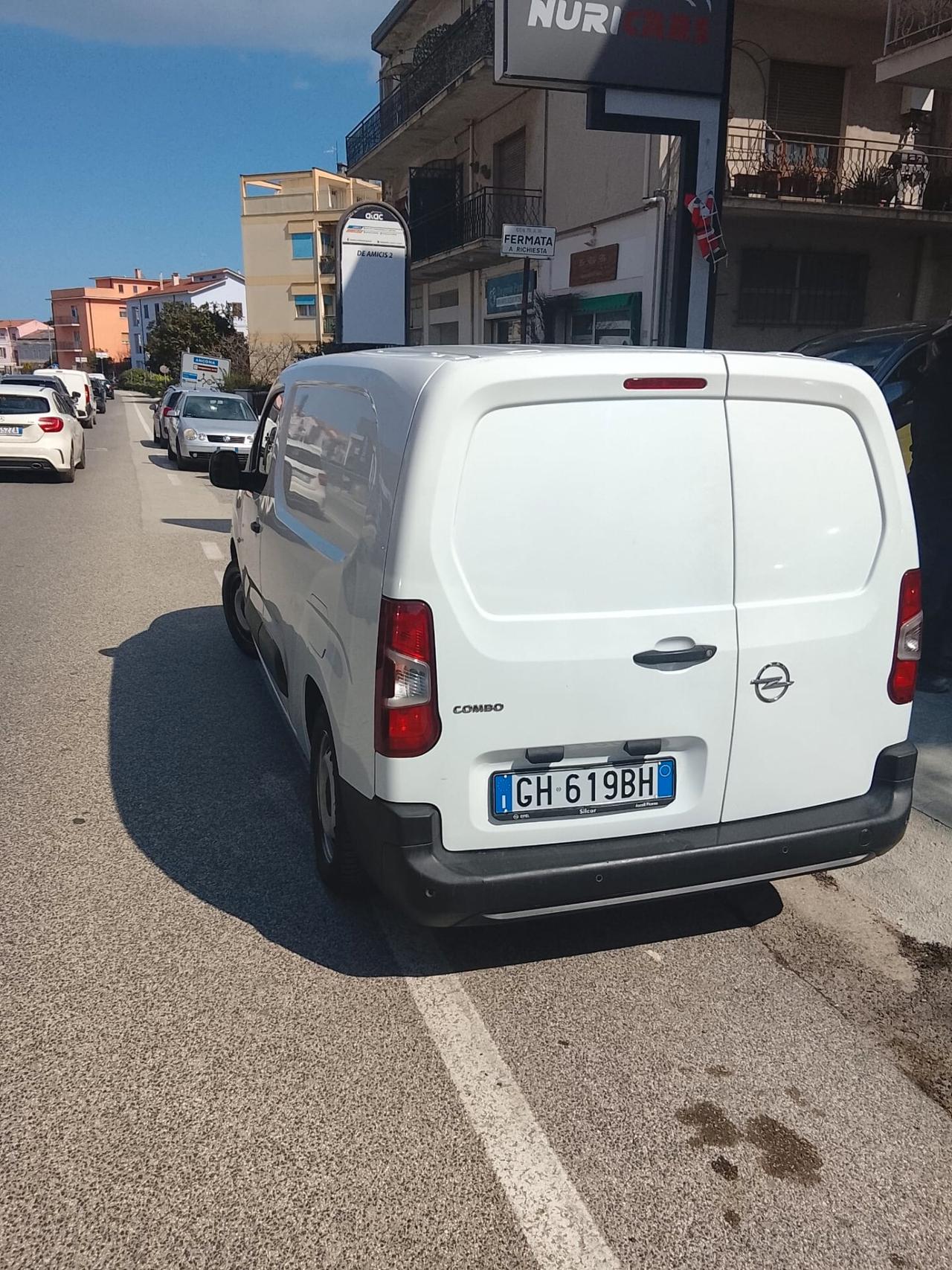 Opel Combo Cargo XL 1.5 Diesel 100CV PL 950kg Edition