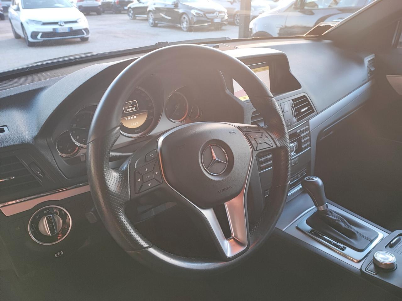 Mercedes-benz E 220 CDI Coupé BlueEFFICIENCY