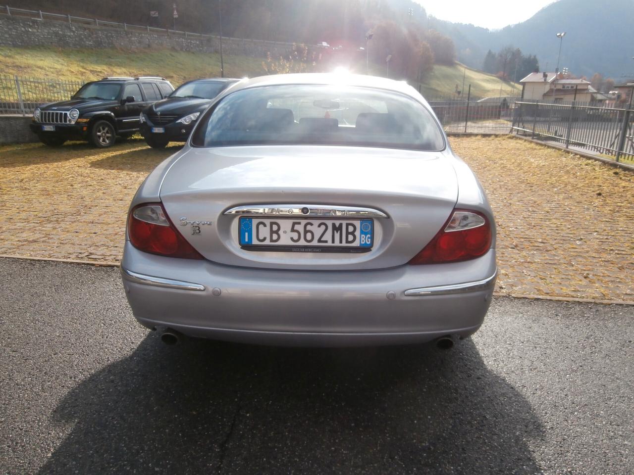 Jaguar S-Type (X202) 2.5 V6 24V cat Executive ASI cerchi 18