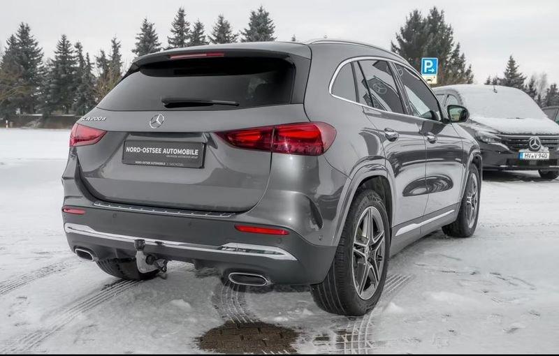 Mercedes-Benz GLA GLA 200 d AMG Line MBUX LED KEYLESS GO