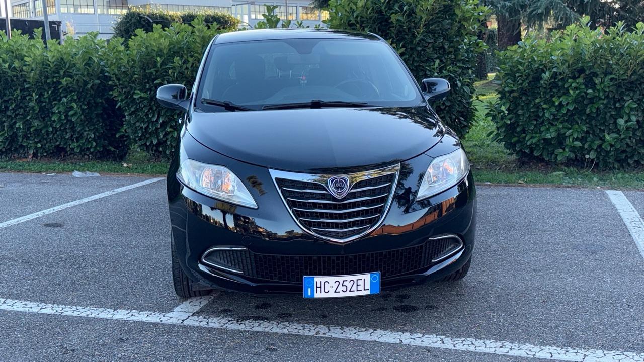 Lancia Ypsilon 1.2 69 CV 5 porte Gold