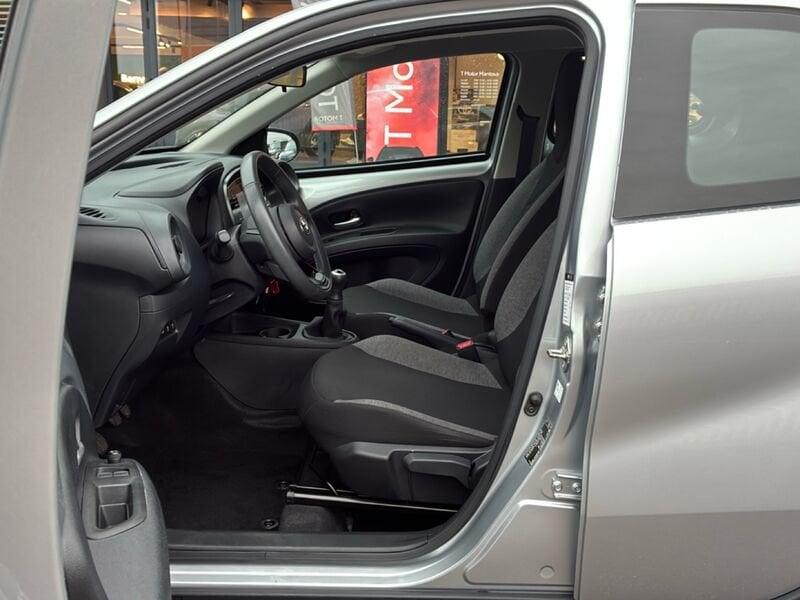 Toyota Aygo X 1.0B (72 CV) Active