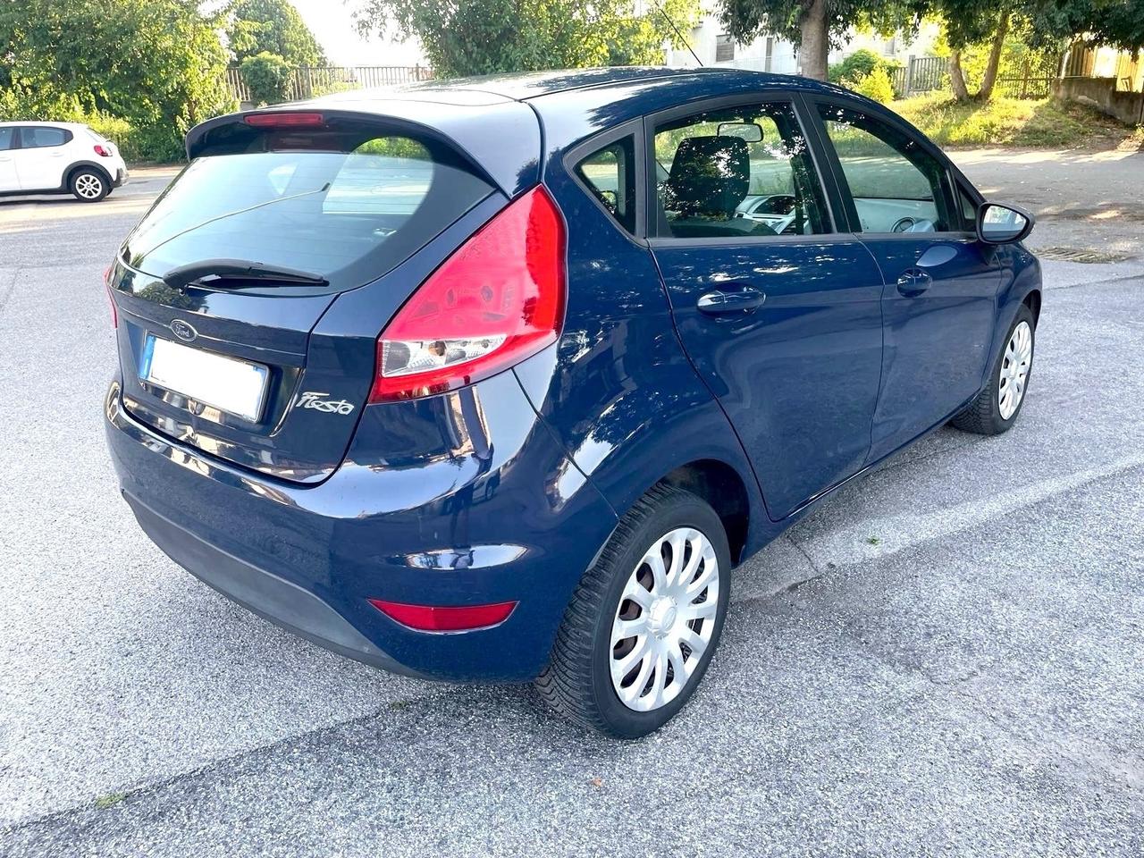 Ford Fiesta 1.4 5 porte Bz.- GPL Titanium per Neopatentati