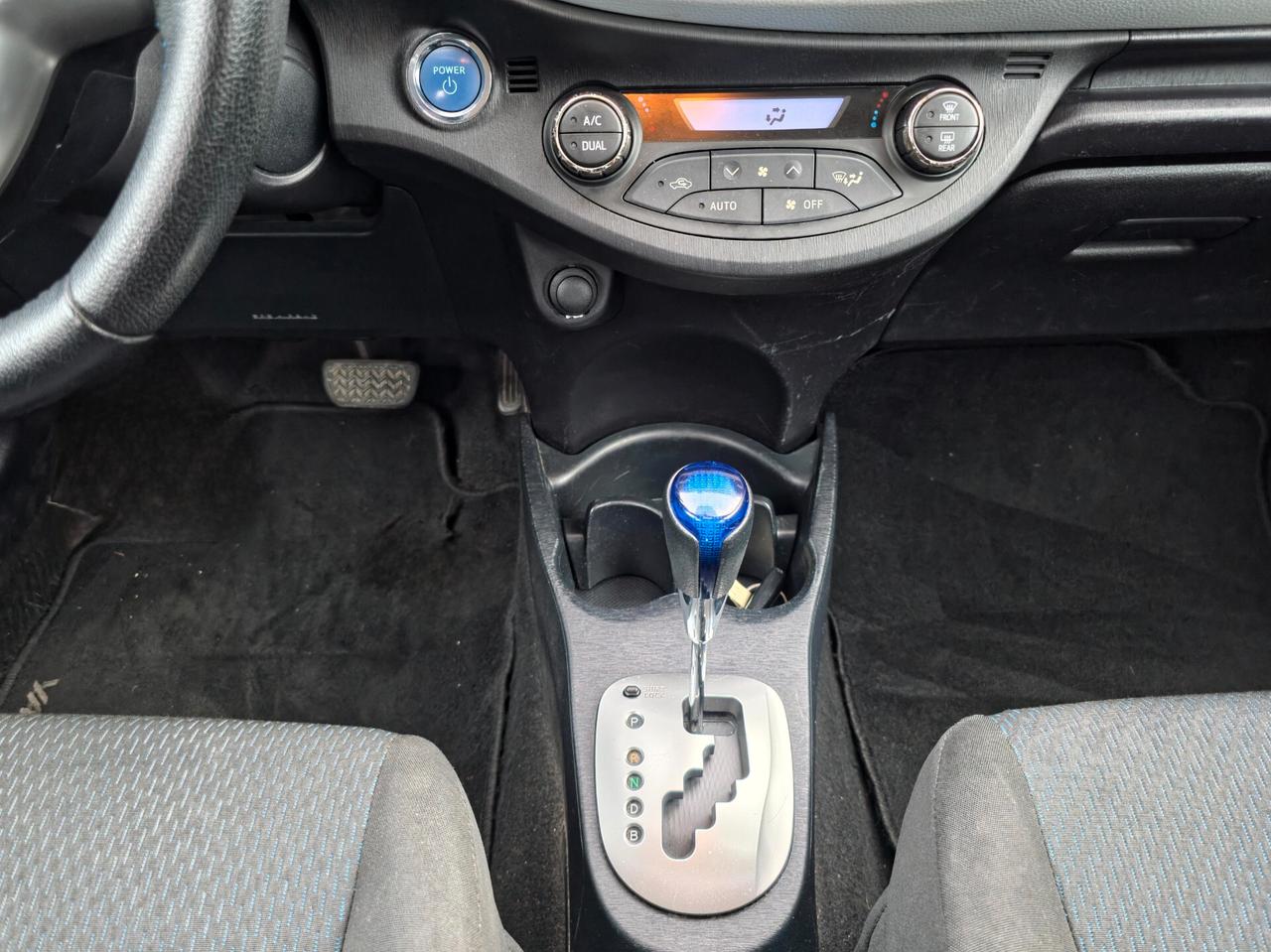 Toyota Yaris 1.5 Hybrid 5 porte Lounge 2014-E5B Automatica NEO