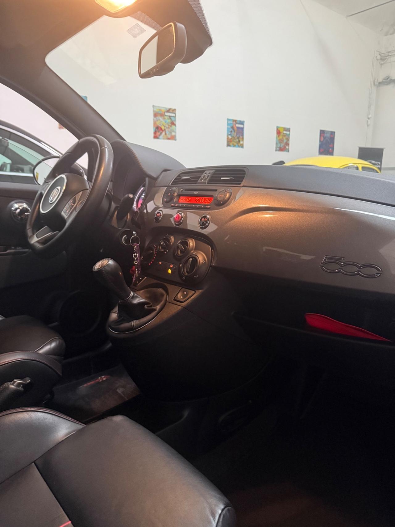 Abarth 500 1.4 Turbo T-Jet Custom