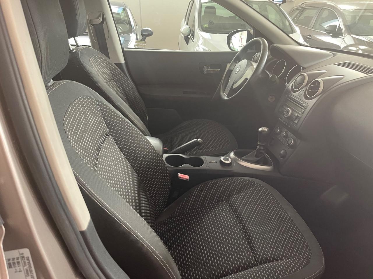 Nissan Qashqai 2.0 dCi DPF Visia 4x4
