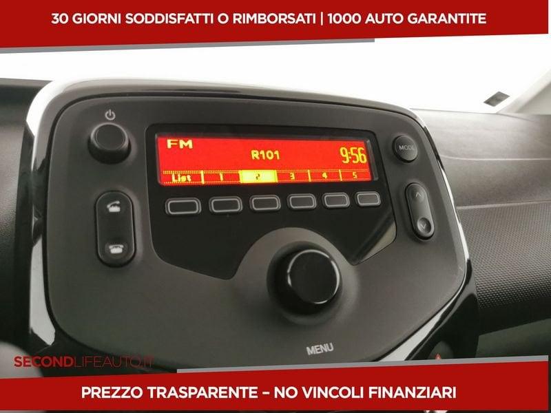 Citroën C1 5p 1.0 vti Shine 72cv neopatentati