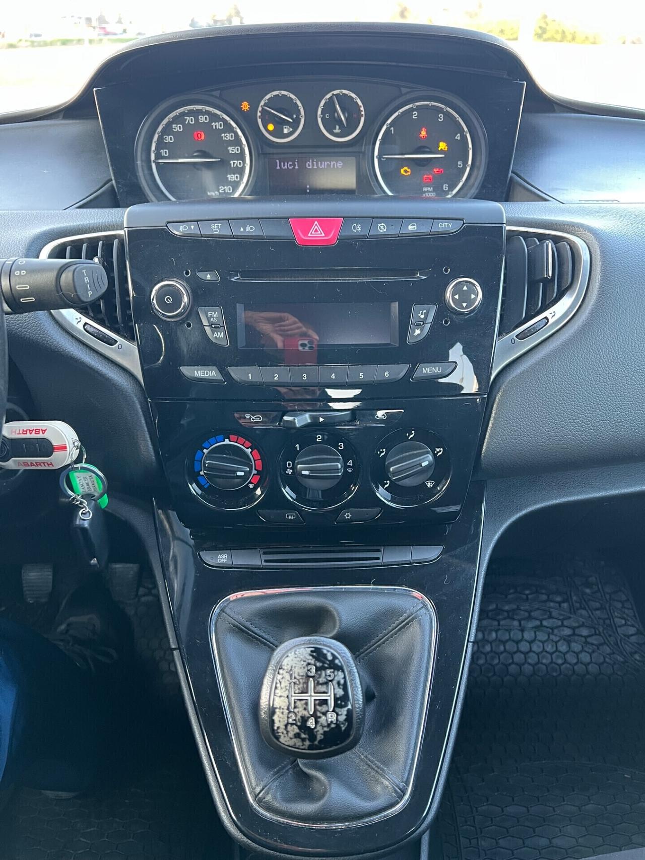 Lancia Ypsilon 1.3 MJT 16V 95 CV 5 porte S&S Platinum