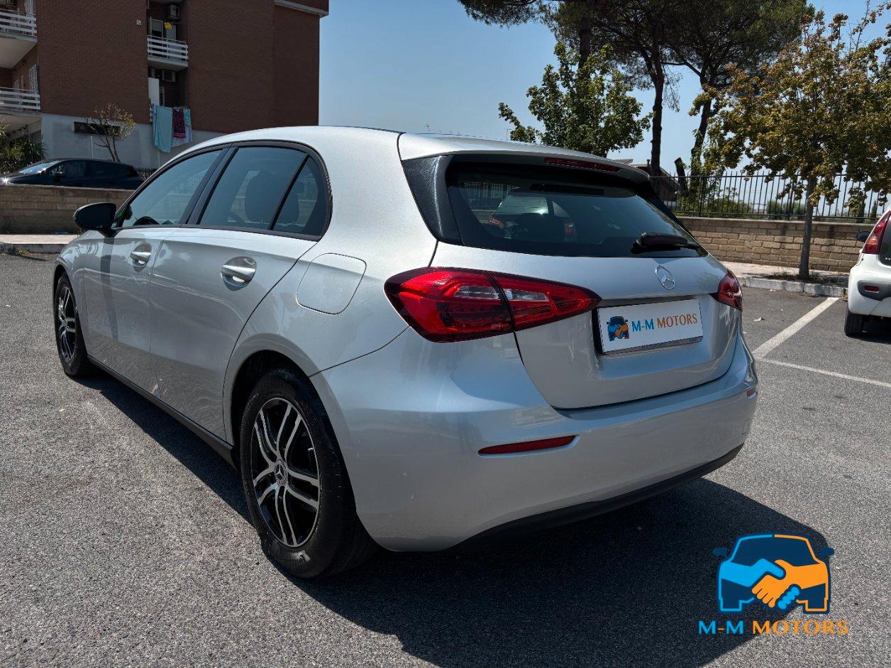 Mercedes A 180 Business 7G-DCT