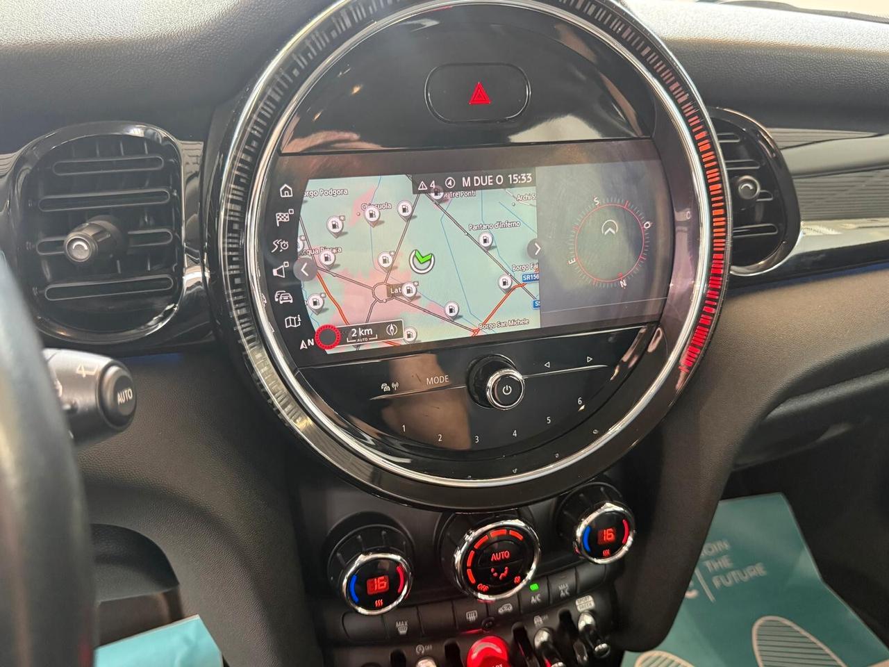 Mini 1.5 Cooper Business