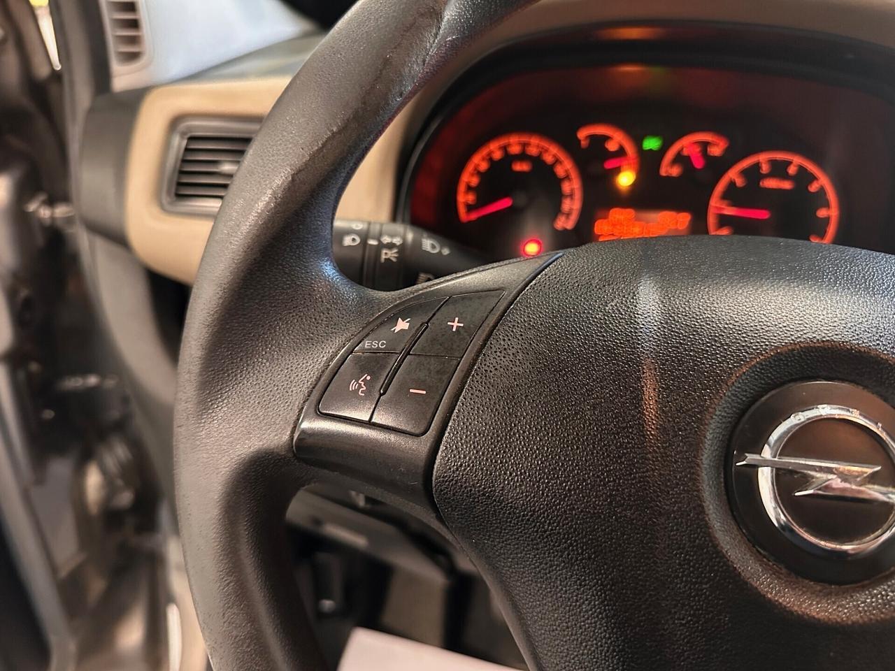 OPEL COMBO TOUR 7 POSTI 1.6 DIESEL