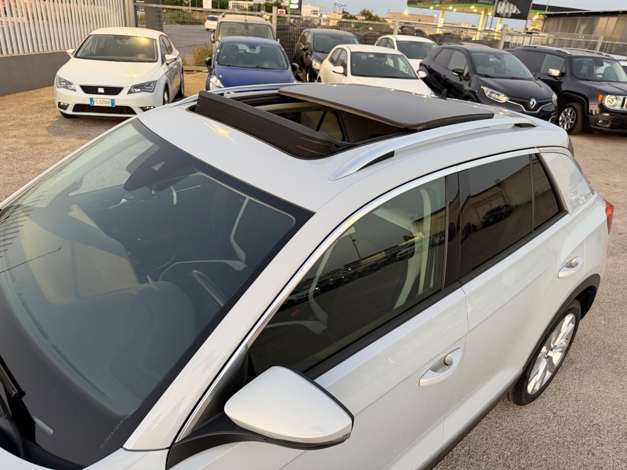 VOLKSWAGEN T-ROC 2.0 TDI 150 DSG 4MOTION TETTO