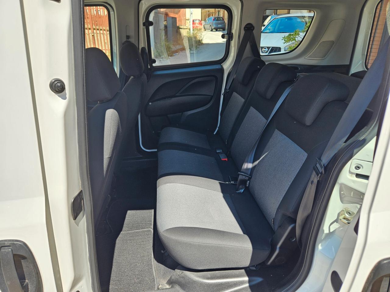 FIAT DOBLO' 1300 MJT 5 POSTI IVA COMPRESA KM CERTI