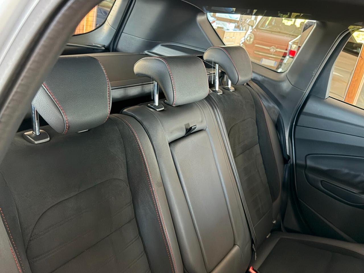 Ford Kuga 2WD 2.0 TDCI 120 cv. ST LINE