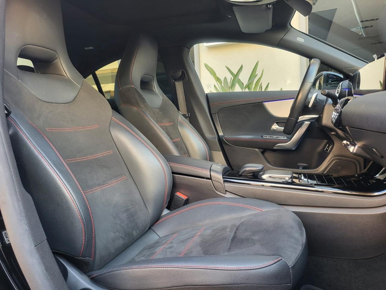 Mercedes CLA 200 d 150 Cv Autom. Premium/Amg+Tetto+Luci Ambiente...