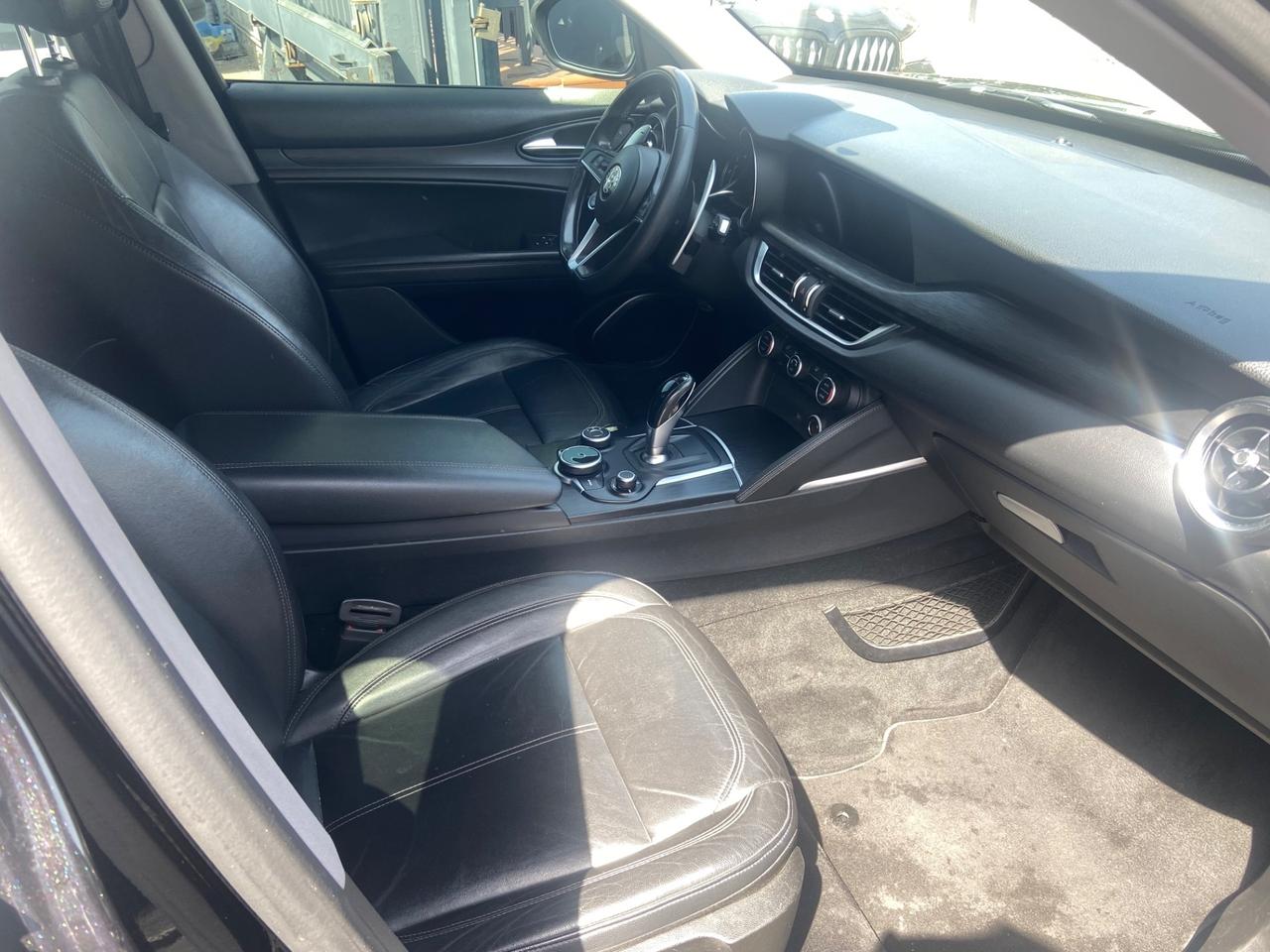 Alfa Romeo Stelvio 2.2 Turbodiesel 210 CV AT8 Q4 Business