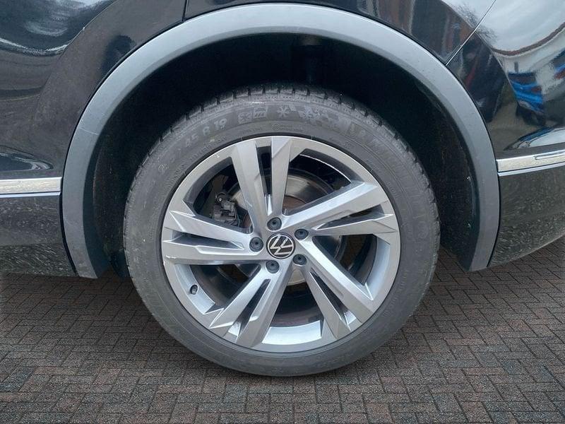 Volkswagen Tiguan 2.0 tdi R-Line 4motion 150cv dsg