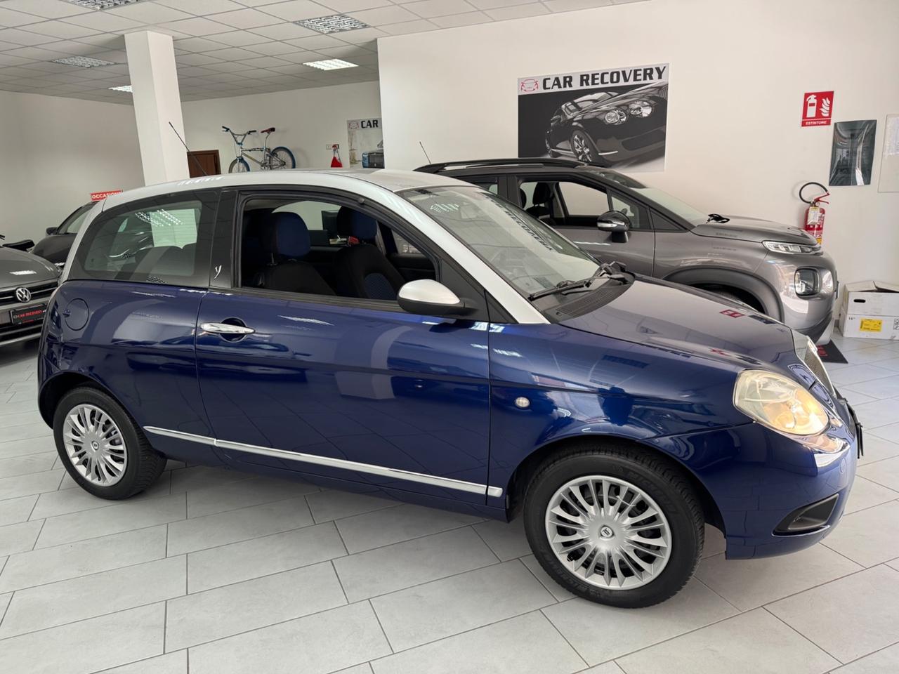 Lancia Ypsilon 1.2 Platino