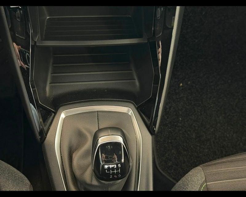 Peugeot 2008 II 2023 1.2 puretech Active s&s 100cv