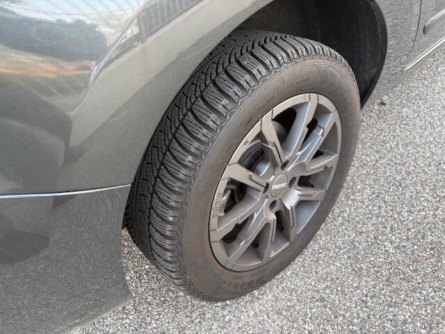 Peugeot 5008 1.6 HDi 115CV Active