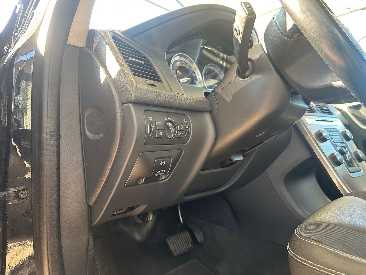 Volvo XC 60 2.4 D3 #7945