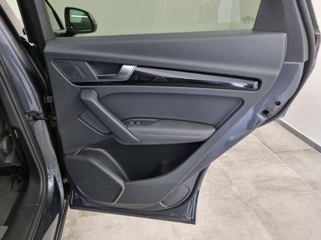 AUDI Q5 40 TDI 204 CV quattro Identity Black SLINE STRONIC