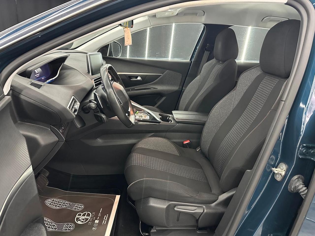 Peugeot 3008 BlueHDi 130 S&S EAT8 Allure