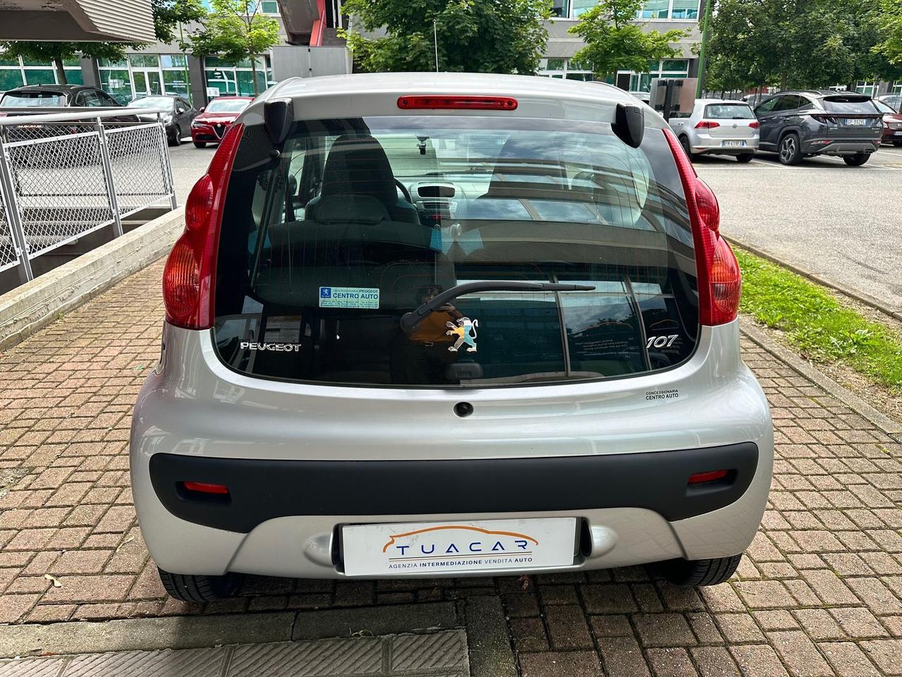 Peugeot 107 1.0 68CV