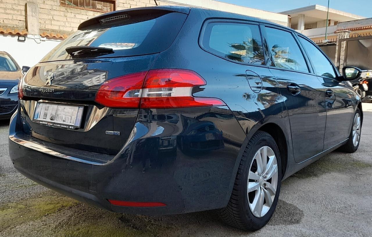 Peugeot 308 BlueHDi 120 S&S SW Allure