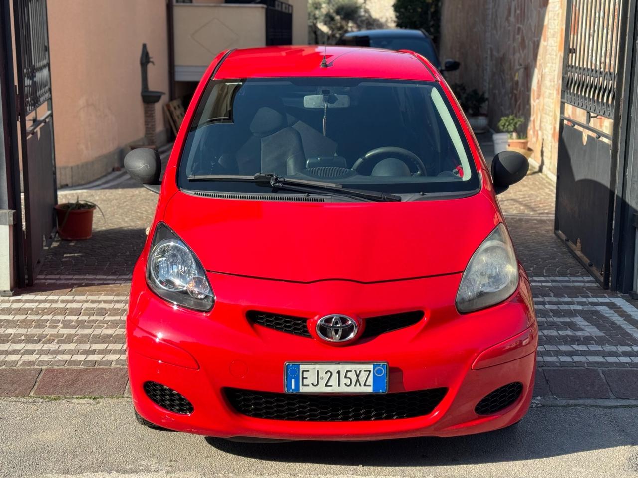 Toyota Aygo 1.0 12V VVT-i 5 porte Deep Ocean Connect