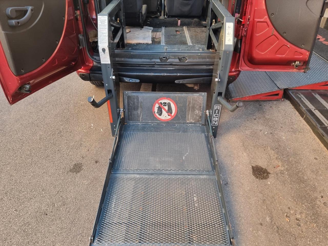 Fiat Doblo 1.9 JTD TETTO ALTO ALLESTIMENTO PER DISABILI