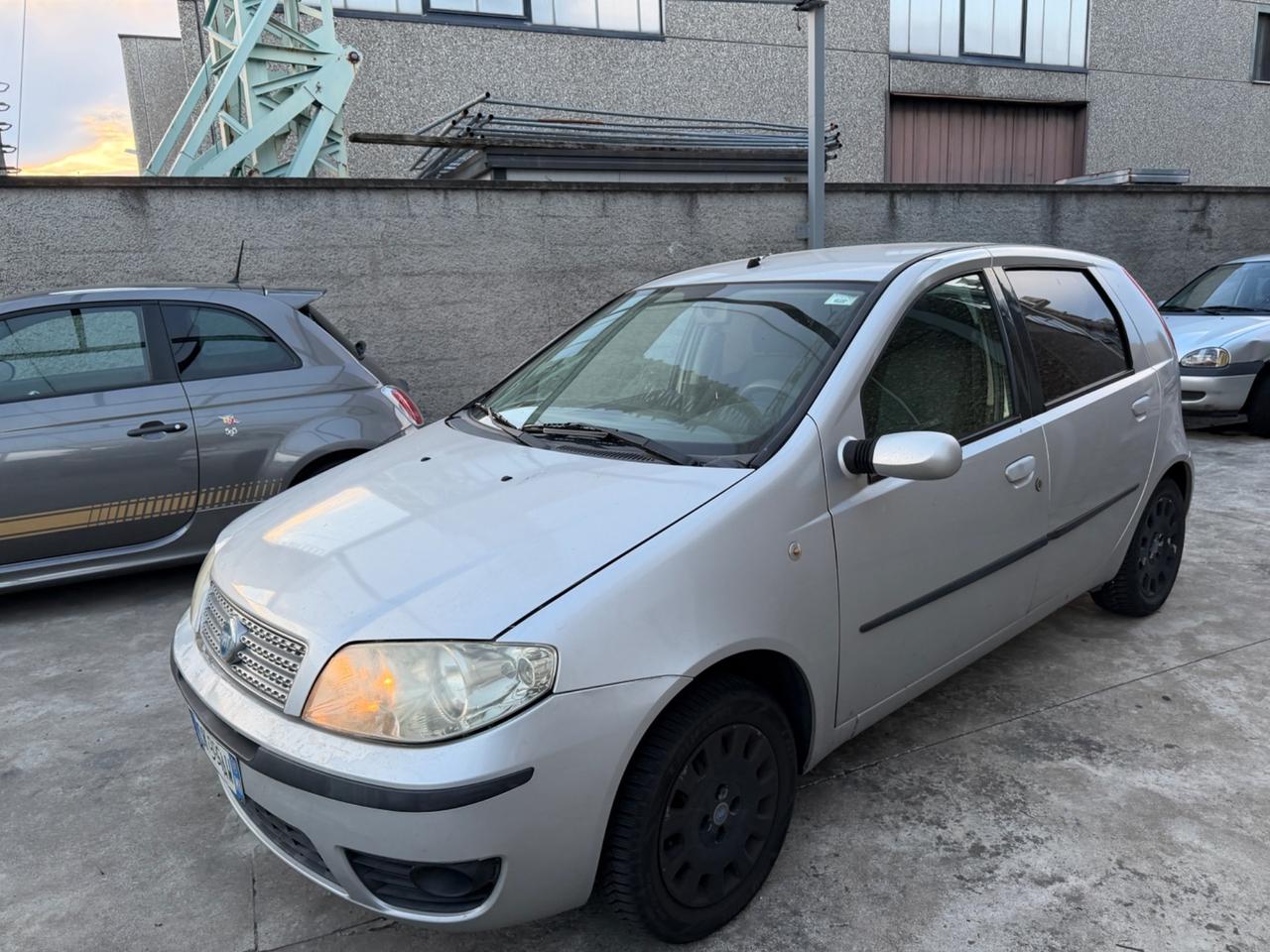 Fiat punto 1.2 benzina 44kw euro4 neopatentati