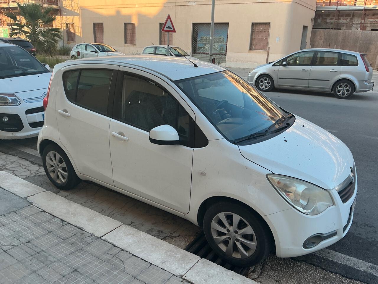 Opel Agila 1.0 12V 68 CV Elective