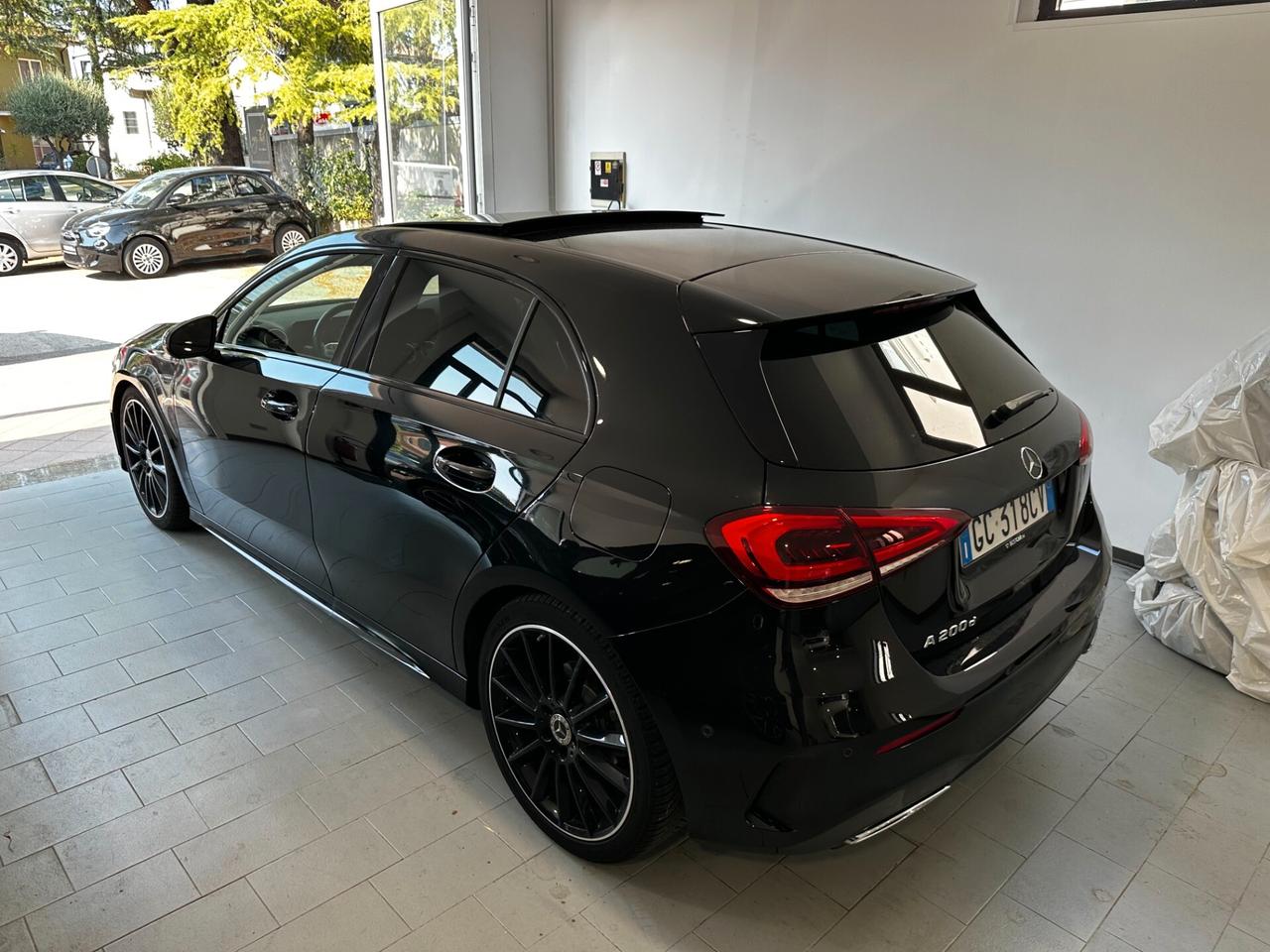 Mercedes-benz A 200 d AMG Premium / TETTO PANORAMA / R19 / TELECAM.