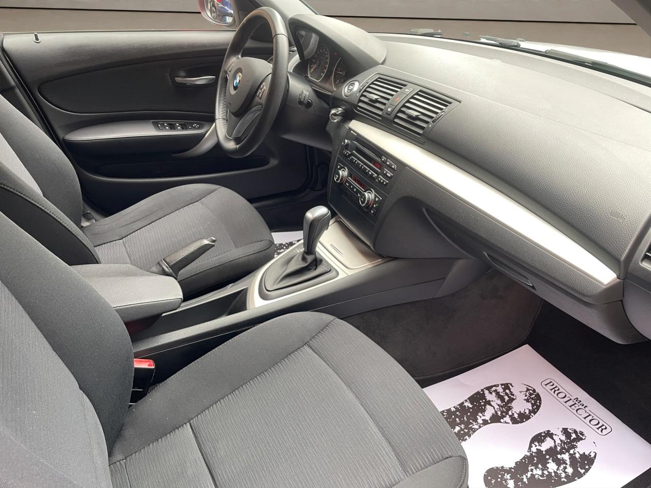 Bmw 118 SERVICE COMPLETO - AUTOMATICO