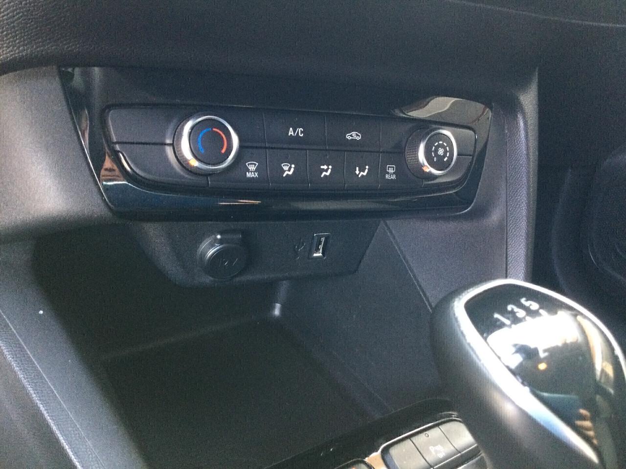 Opel Corsa 1.2 Blitz Edition