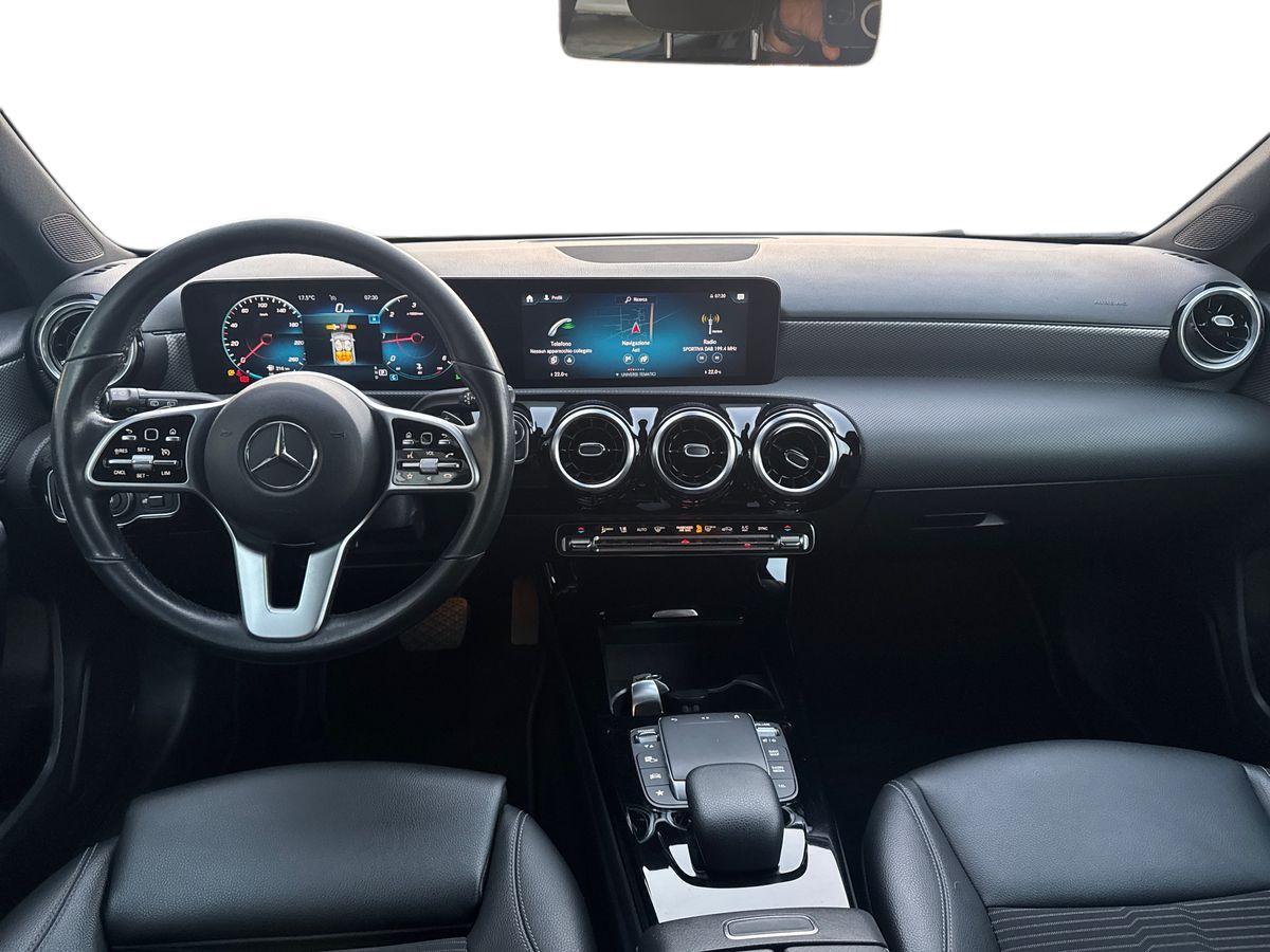 Mercedes-Benz A 200 d Sport Night edition auto