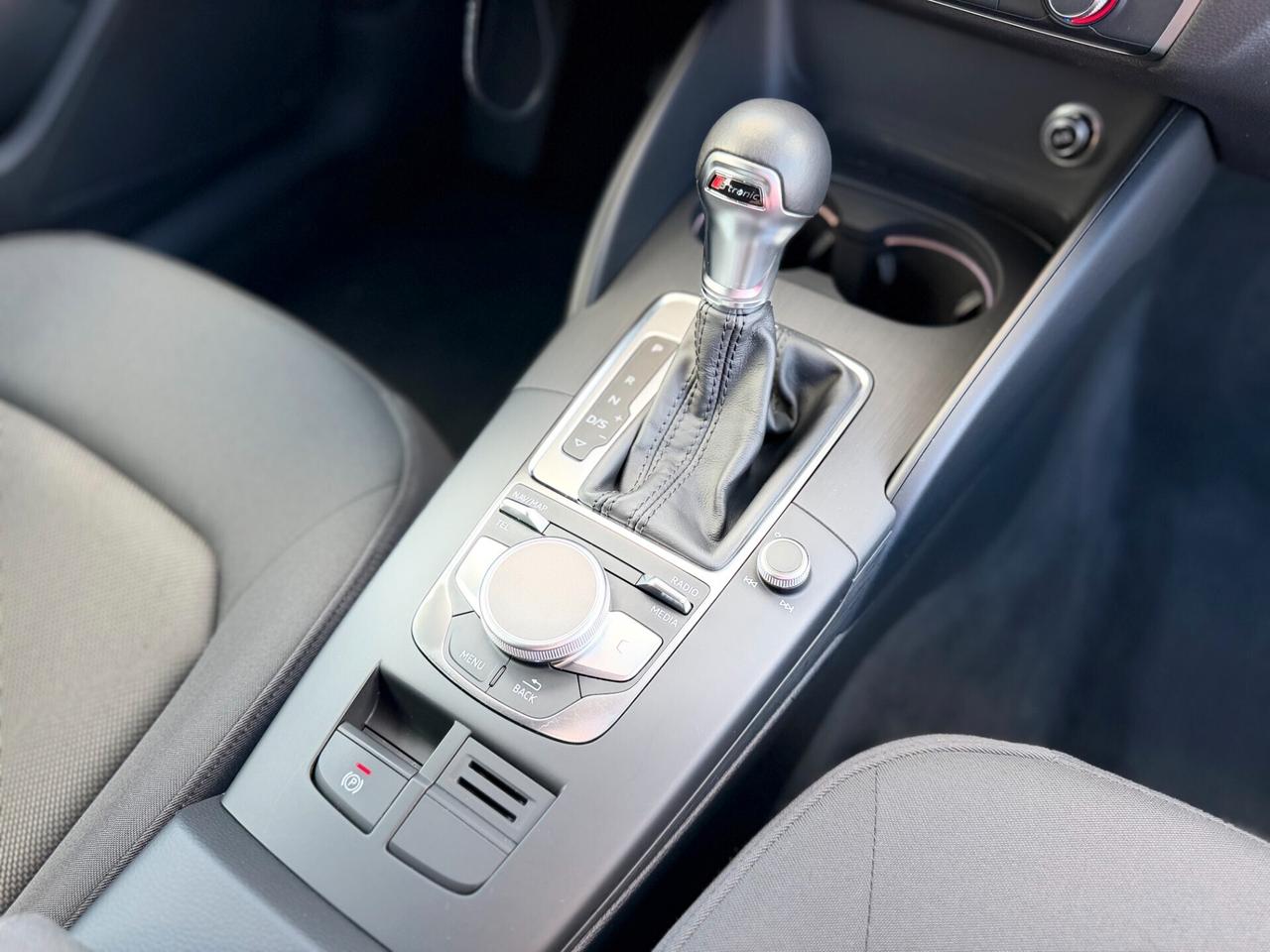 Audi A3 SPB 2.0 TDI 150cv S tronic*S ine*Virtual