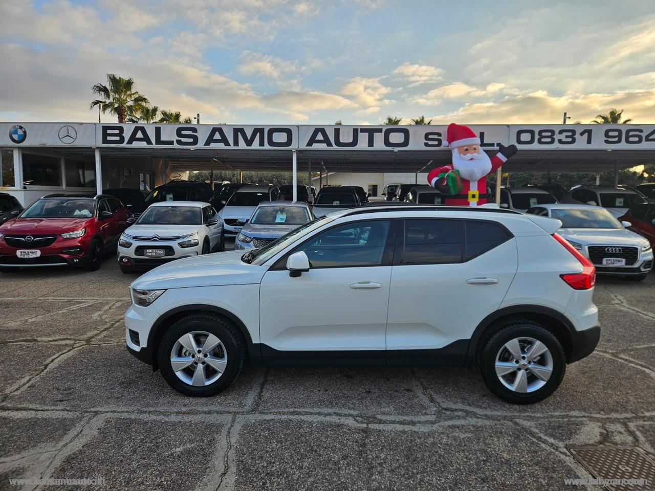 VOLVO XC40 D3 AWD Geartronic Momentum