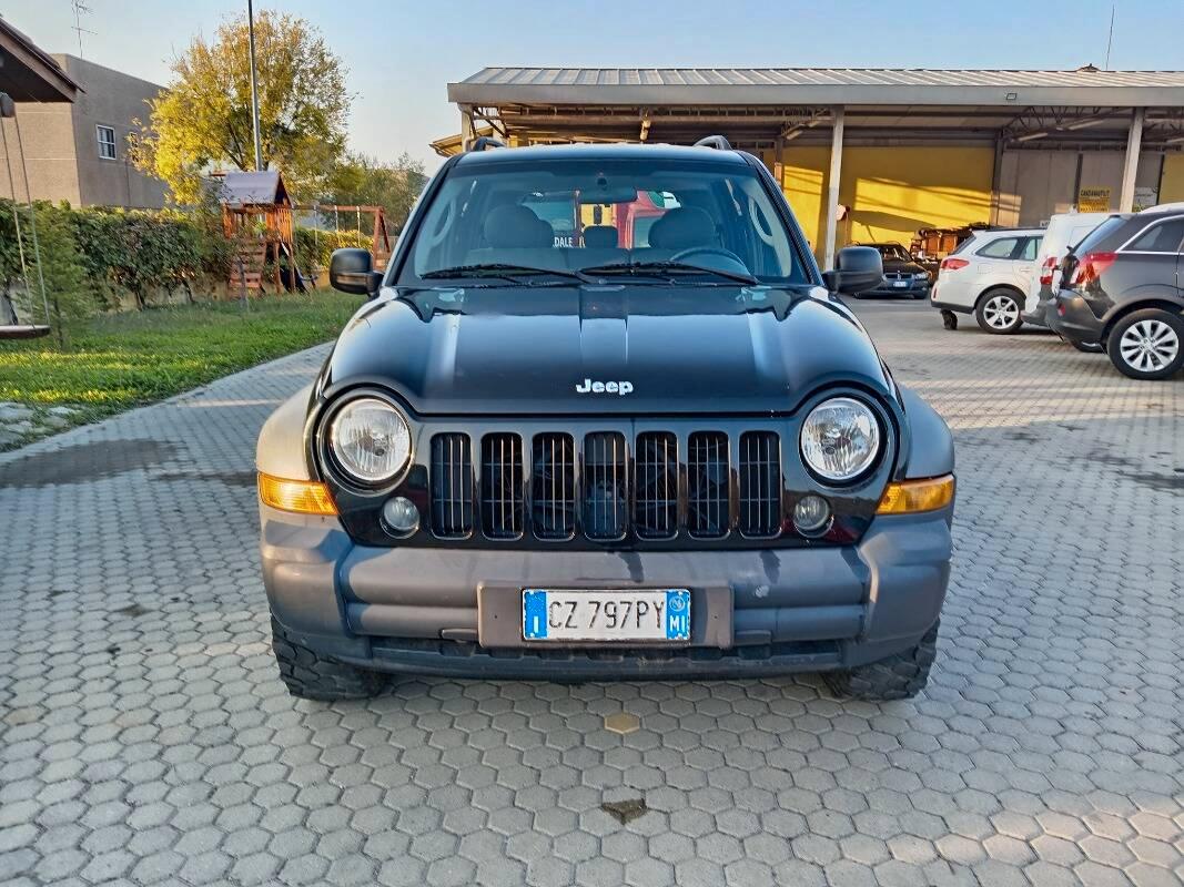 Jeep Cherokee 2.8 crd Sport 65th FL